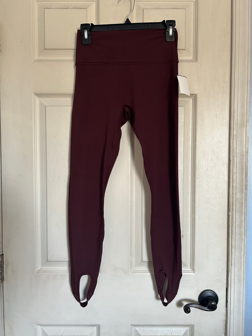 Athleta Transcend stirrup tight burgundy wine color size medium